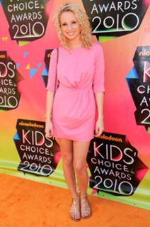 Molly McCook feet photo 1