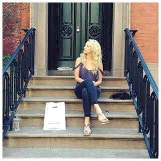Molly McCook feet photo 10