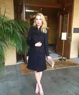 Molly McCook feet photo 9