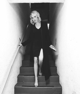 Molly McCook feet photo 9