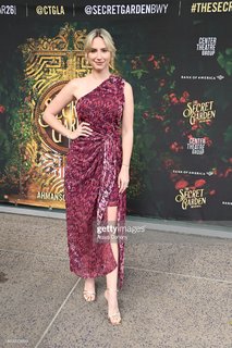 Molly McCook feet photo 11