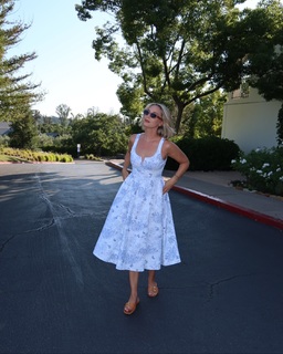 Molly McCook feet photo 20