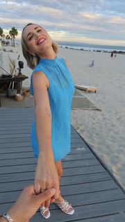 Molly McCook feet photo 1