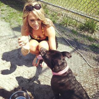 Molly McGrath feet photo thumbnail