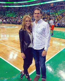 Molly McGrath feet photo thumbnail