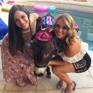 Molly McGrath feet photo thumbnail