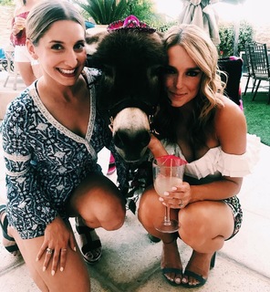 Molly McGrath feet photo thumbnail