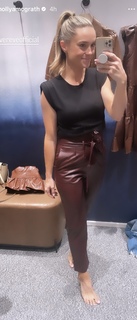 Molly McGrath feet photo thumbnail