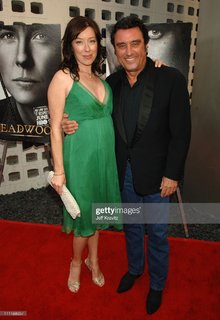 Molly Parker feet photo thumbnail
