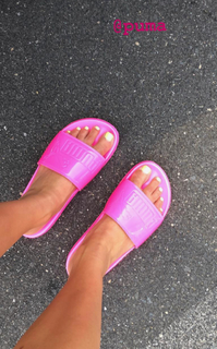 Molly Qerim feet photo thumbnail