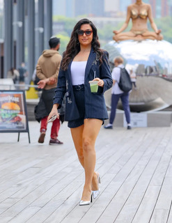 Molly Qerim feet photo thumbnail