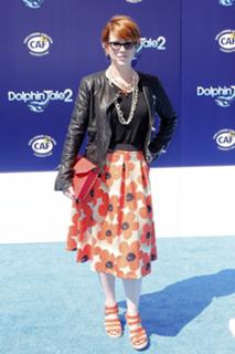 Molly Ringwald feet photo thumbnail