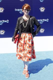 Molly Ringwald feet photo thumbnail
