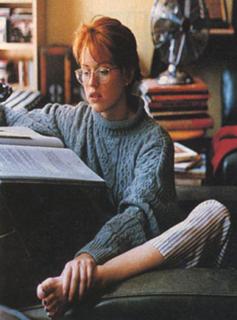 Molly Ringwald feet photo thumbnail