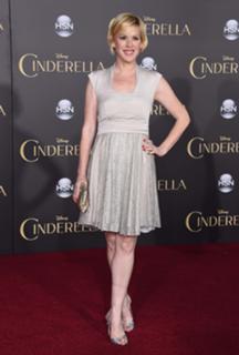 Molly Ringwald feet photo thumbnail