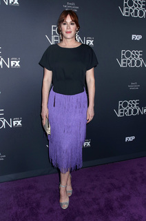 Molly Ringwald feet photo thumbnail