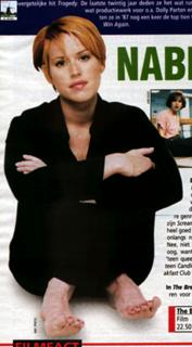 Molly Ringwald feet photo thumbnail