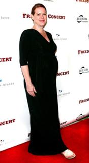 Molly Ringwald feet photo thumbnail