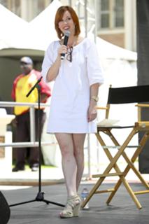 Molly Ringwald feet photo thumbnail