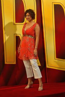 Molly Ringwald feet photo thumbnail