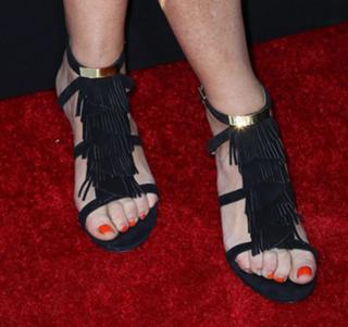 Molly Shannon feet photo thumbnail
