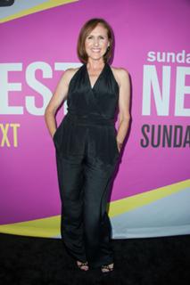 Molly Shannon feet photo thumbnail
