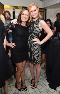 Molly Shannon feet photo thumbnail