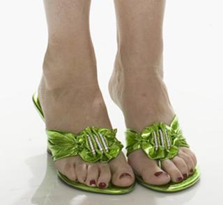 Molly Shannon feet photo thumbnail