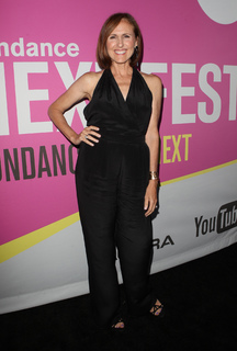Molly Shannon feet photo thumbnail