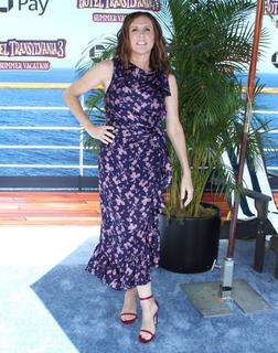 Molly Shannon feet photo thumbnail