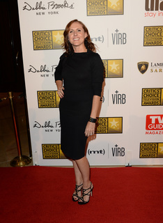 Molly Shannon feet photo thumbnail