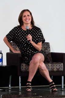 Molly Shannon feet photo thumbnail
