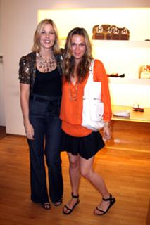 Molly Sims feet photo thumbnail