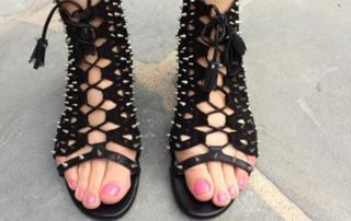 Molly Sims feet photo thumbnail