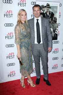 Molly Sims feet photo thumbnail