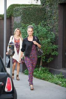 Molly Sims feet photo thumbnail