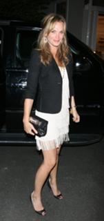 Molly Sims feet photo thumbnail