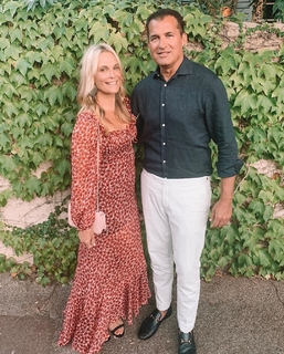 Molly Sims feet photo thumbnail