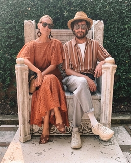 Molly Sims feet photo thumbnail