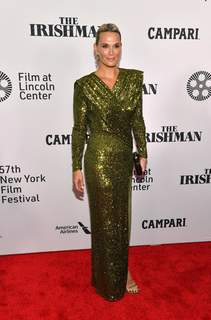 Molly Sims feet photo thumbnail