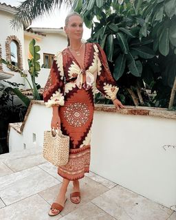 Molly Sims feet photo thumbnail