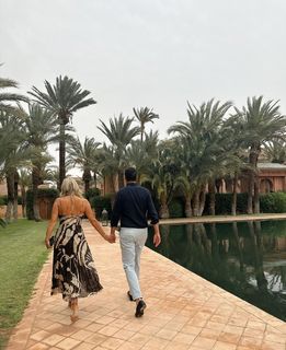 Molly Sims feet photo thumbnail