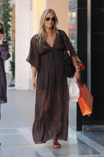 Molly Sims feet photo thumbnail