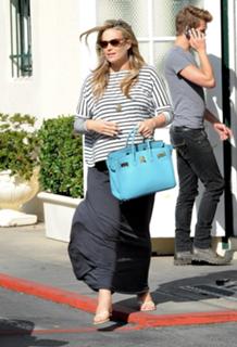 Molly Sims feet photo thumbnail