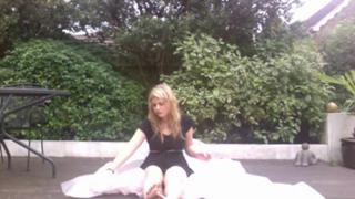Molly Templeton feet photo 8