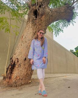 Momina Iqbal feet photo 7