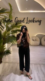 Momina Iqbal feet photo 7