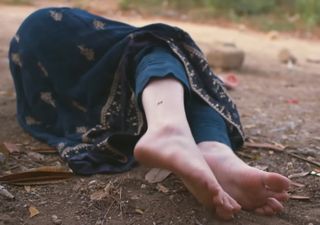 Momina Iqbal feet photo 8