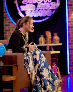 Momina Iqbal feet photo 8