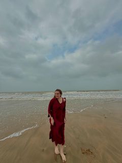 Momina Iqbal feet photo 12